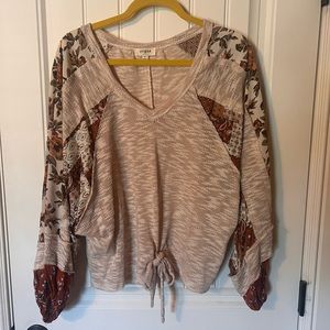 Umgee ballon sleeve top, slight crop